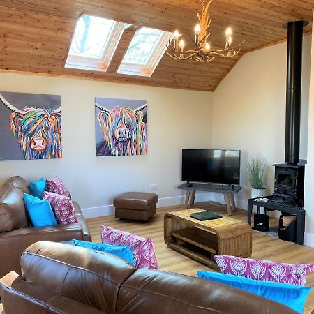 Partridge Lodge With Hot Tub Forgandenny Bagian luar foto